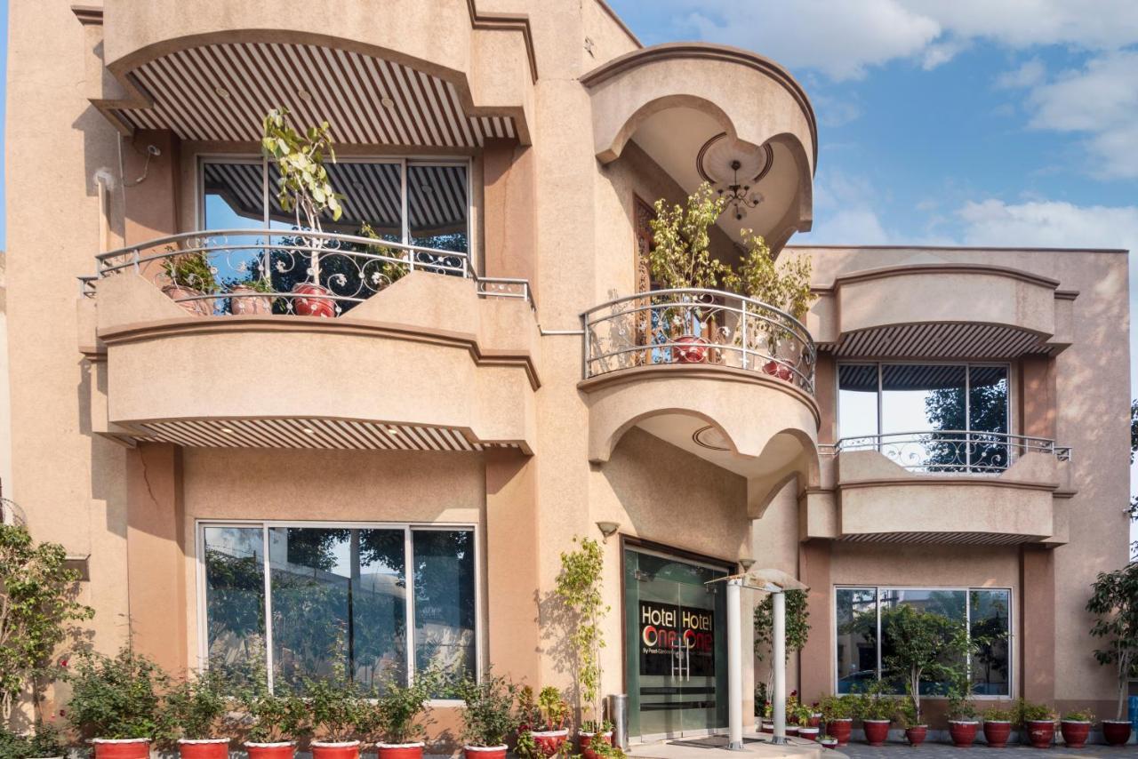 Hotel One Lalazar Multan Exterior photo
