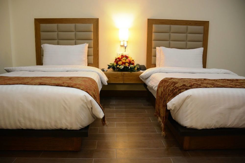 Hotel One Lalazar Multan Exterior photo